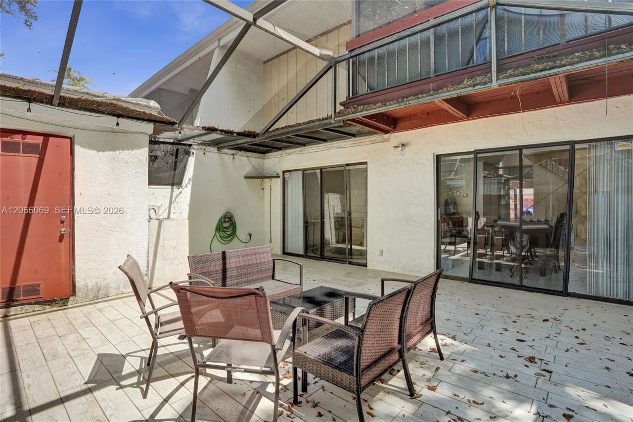2999 Lakewood Ln, Hollywood, FL 33021 Photo