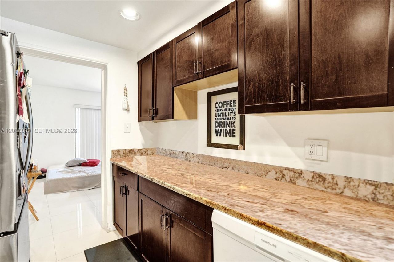 2999 Lakewood Ln, Hollywood, FL 33021 Photo