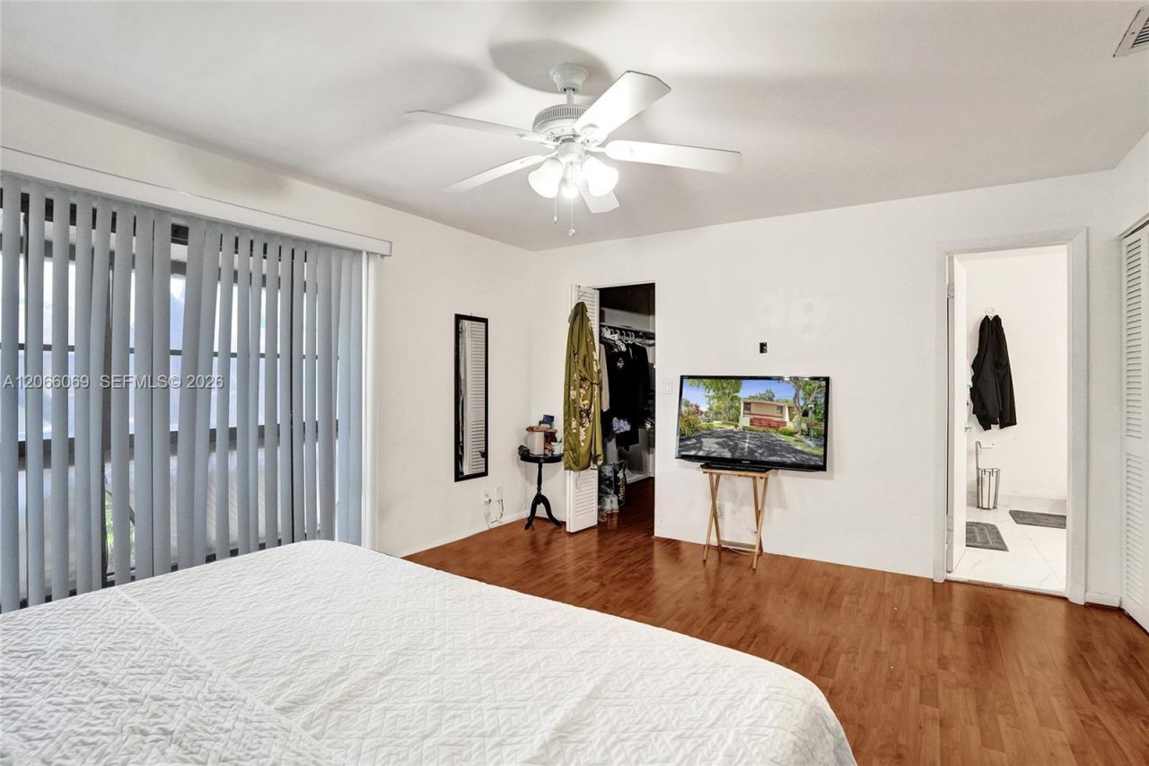 2999 Lakewood Ln, Hollywood, FL 33021 Photo