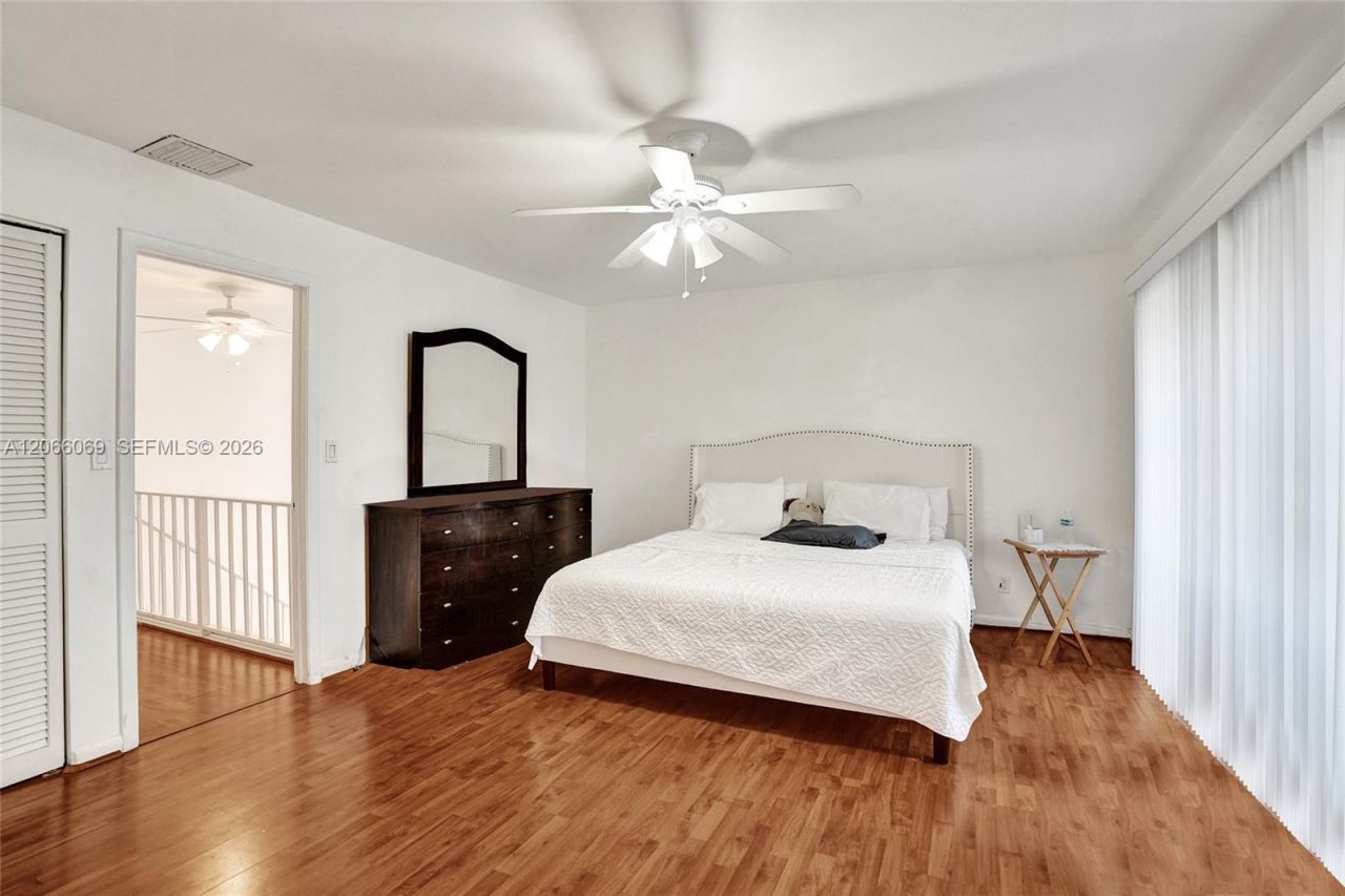 2999 Lakewood Ln, Hollywood, FL 33021 Photo