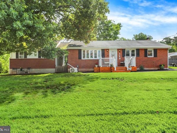 140 GOLLUB DRIVE, BIRDSBORO, PA 19508