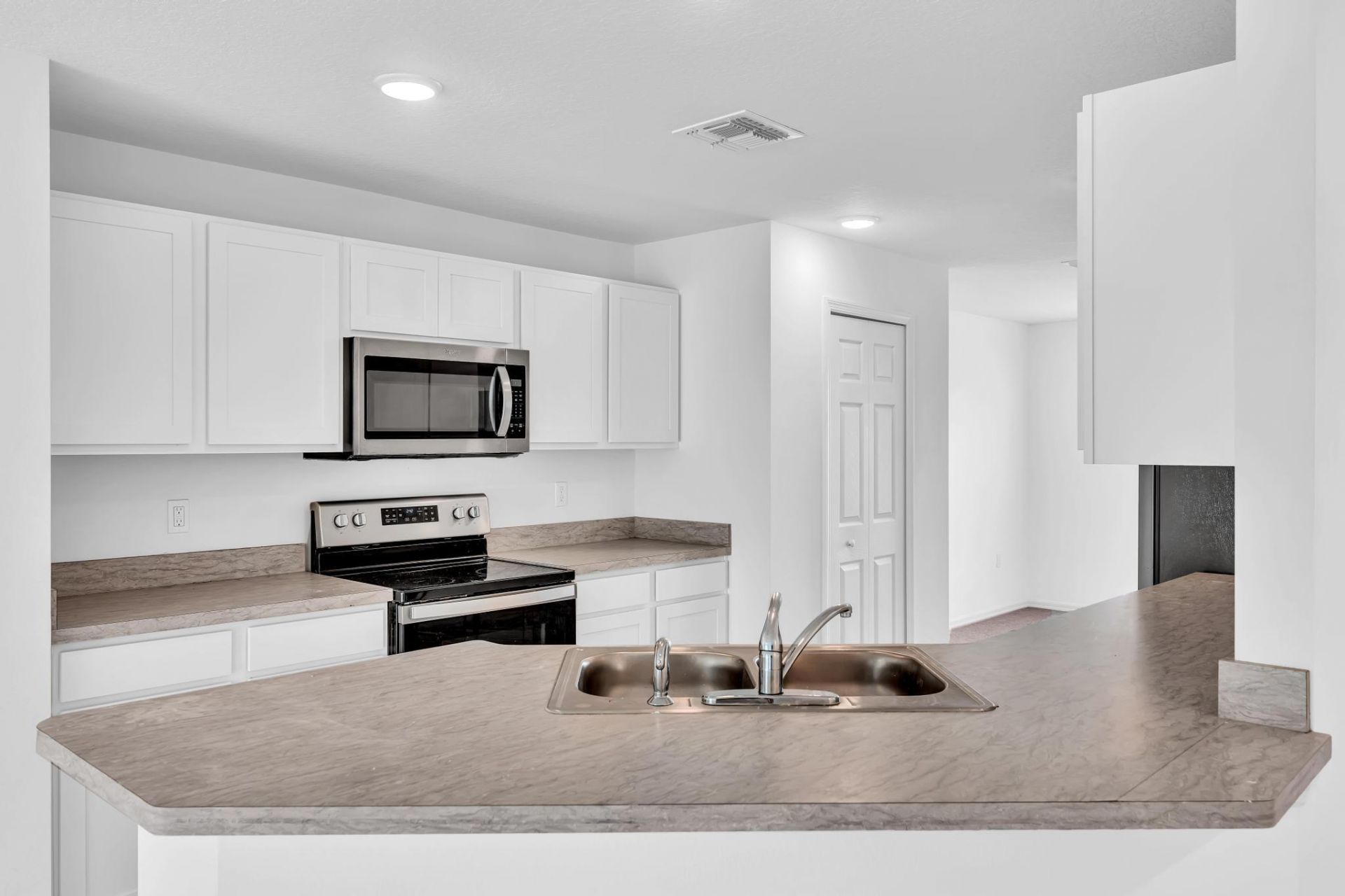 2518 SW Savage Boulevard, Port Saint Lucie, FL 34953 Photo