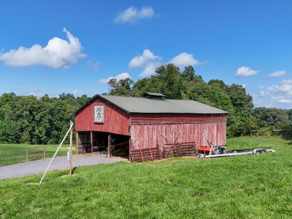 433 California Avenue, Church Hill, TN 37642