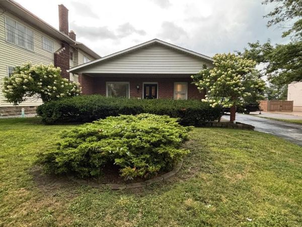 381 E Church Street , Marion, OH 43302