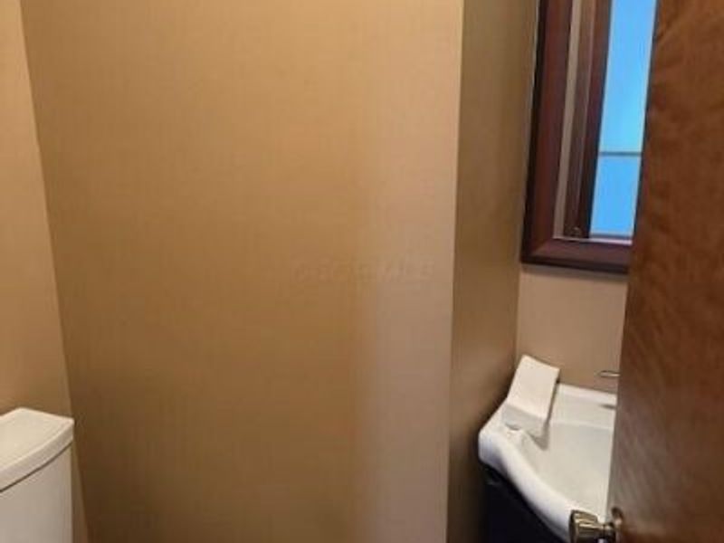 381 E Church Street , Marion, OH 43302 Photo 11