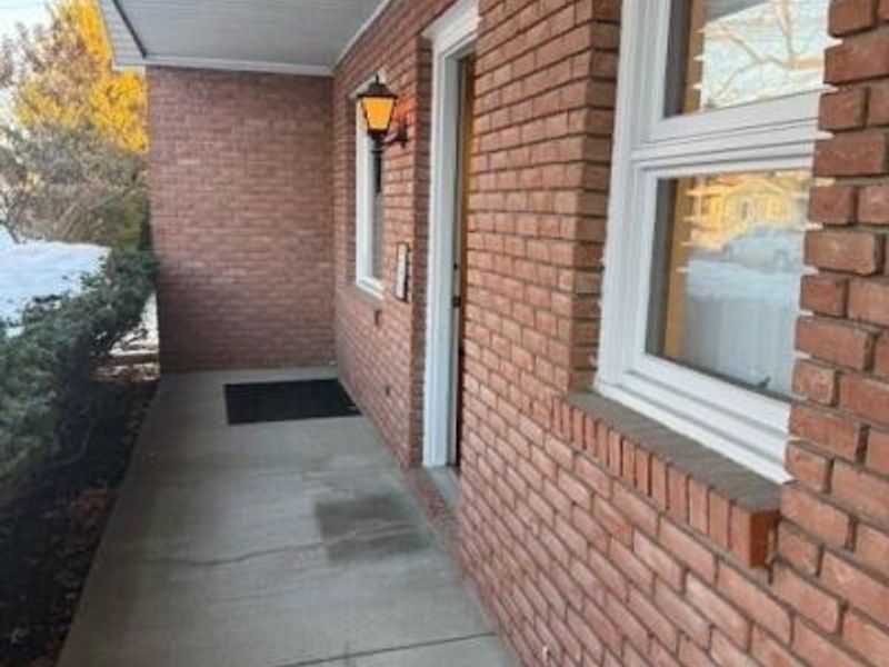 381 E Church Street , Marion, OH 43302 Photo 2