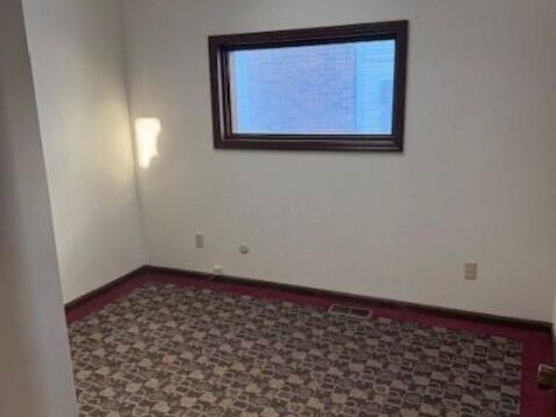 381 E Church Street , Marion, OH 43302 Photo 7