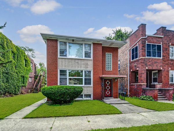 272 E 148th Street , Harvey, IL 60426