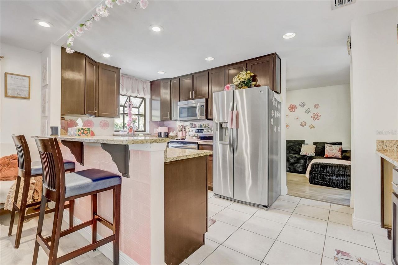 8691 Contoura Drive, Orlando, FL 32810 Photo