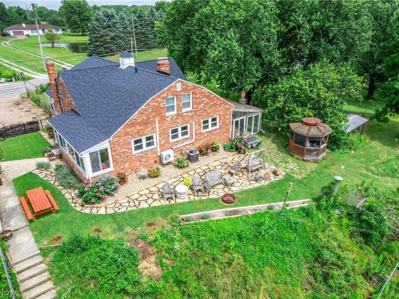 7104 Chatham Road, Medina, OH 44256 Photo 2