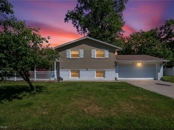 4425 Queen Anne Avenue , Lorain, OH 44052