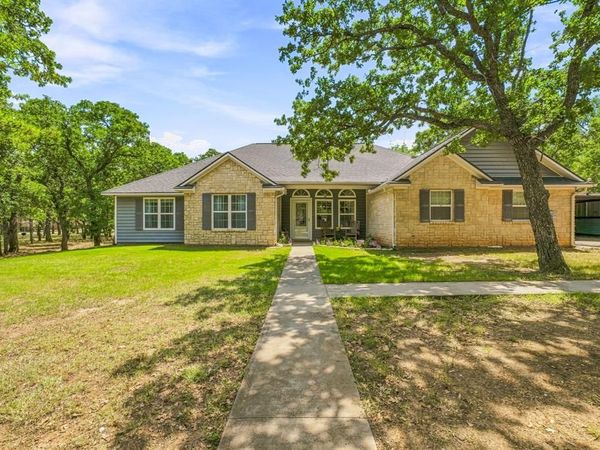 330 Rambling Oaks Road, Graham, TX 76450