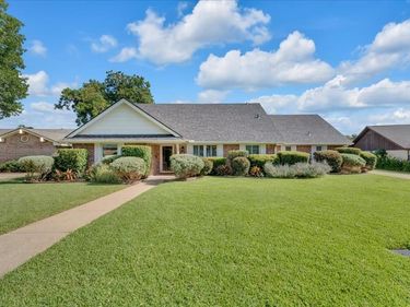 4412 Fiesta Circle E, Fort Worth, TX 76133
