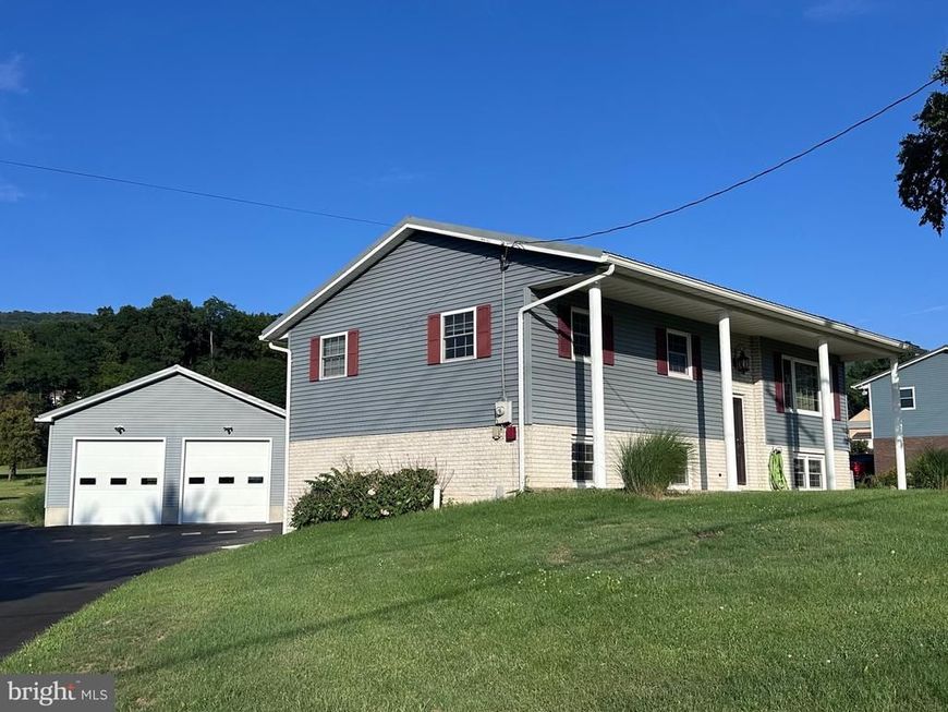 523 Buchanan Trail , Mc Connellsburg, PA 17233 Main Photo