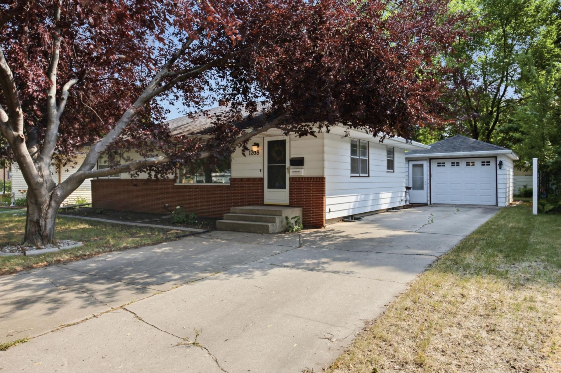 1208 18th Street S primary photo