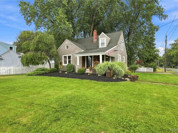 4423 Stratford, Hamburg, NY 14075