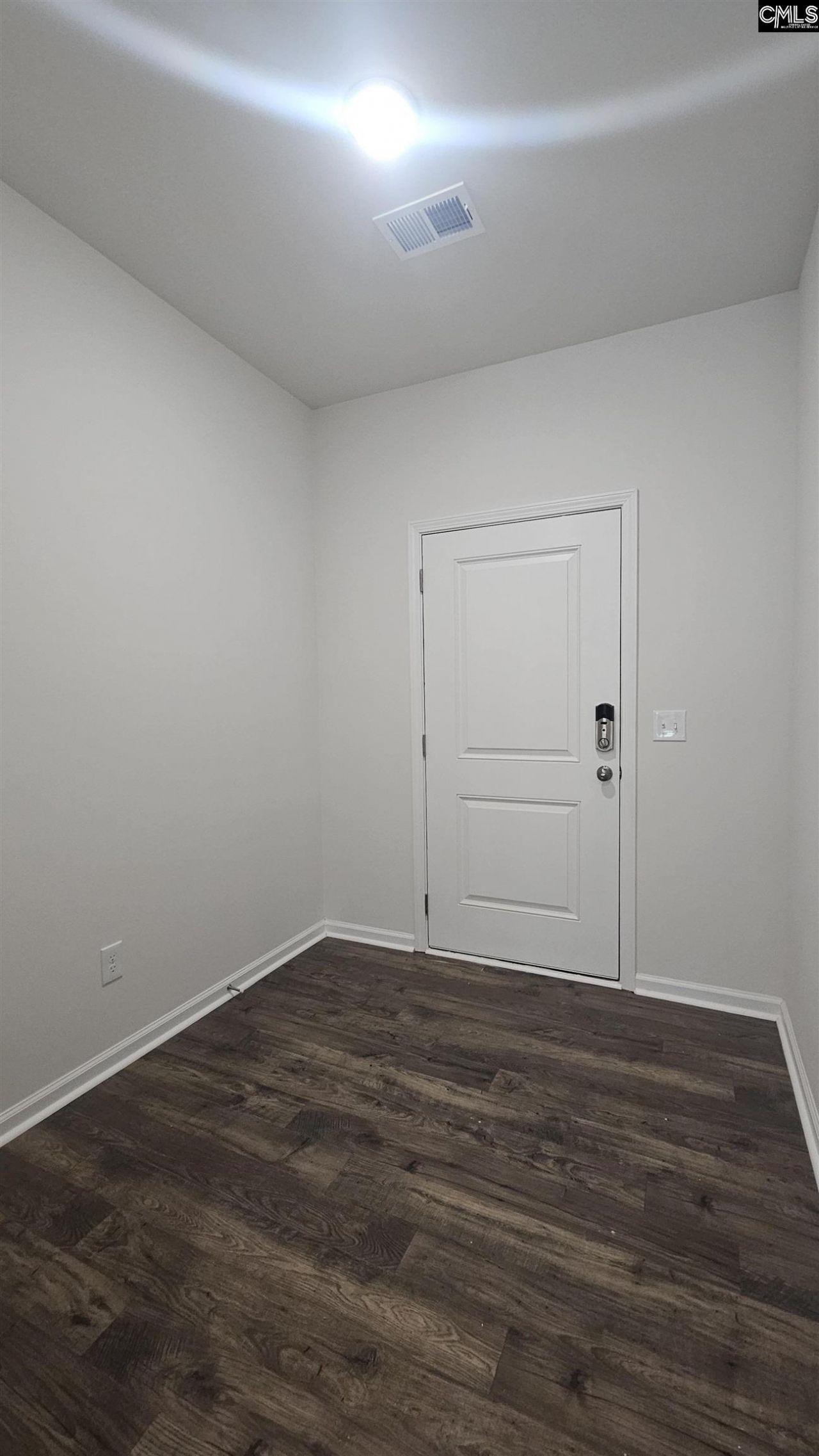 204 Sunny Drive  Photo 5