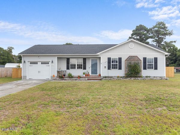 203 Wingspread Lane, Beulaville, NC 28518