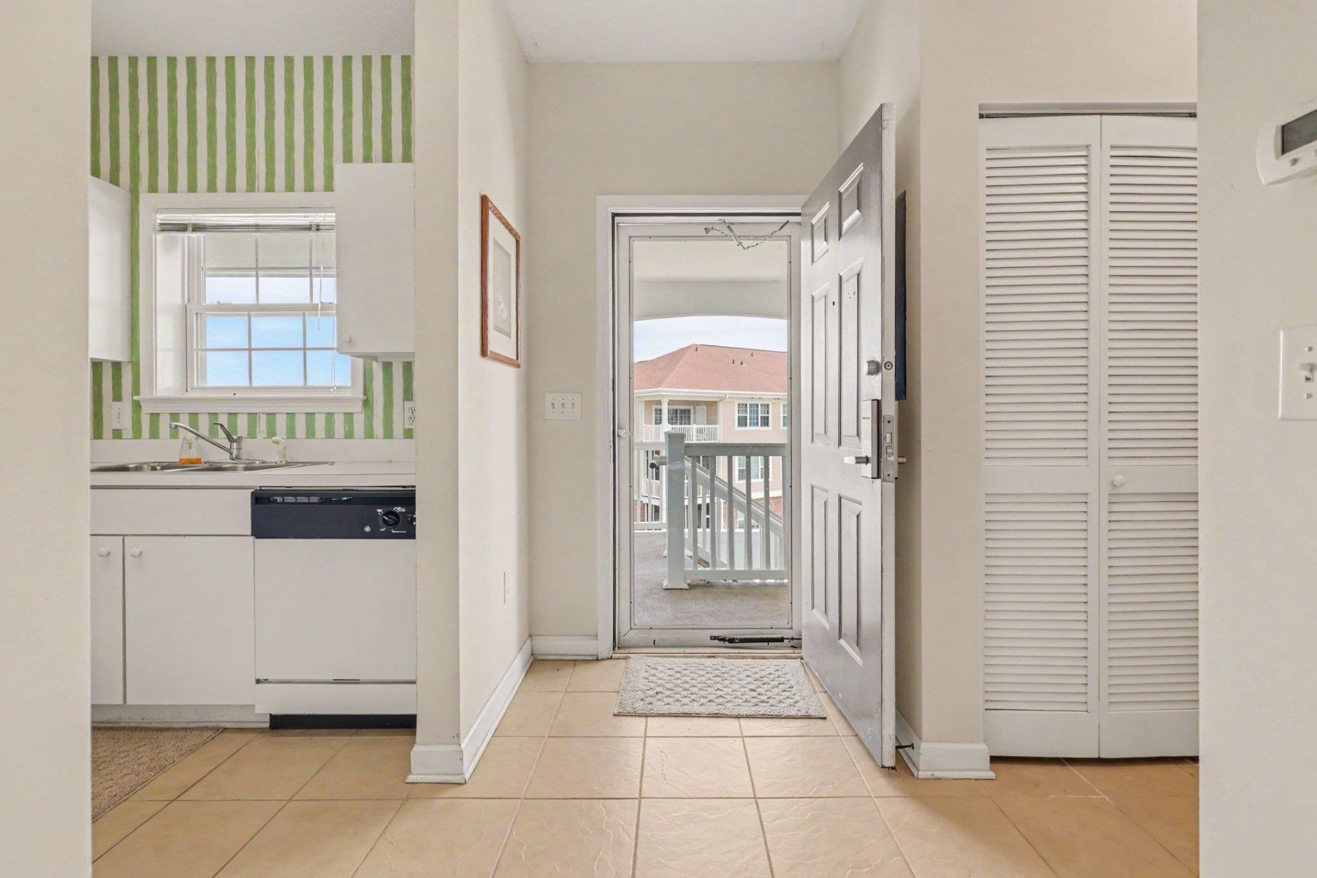 5750 Oyster Catcher Dr. Photo 10