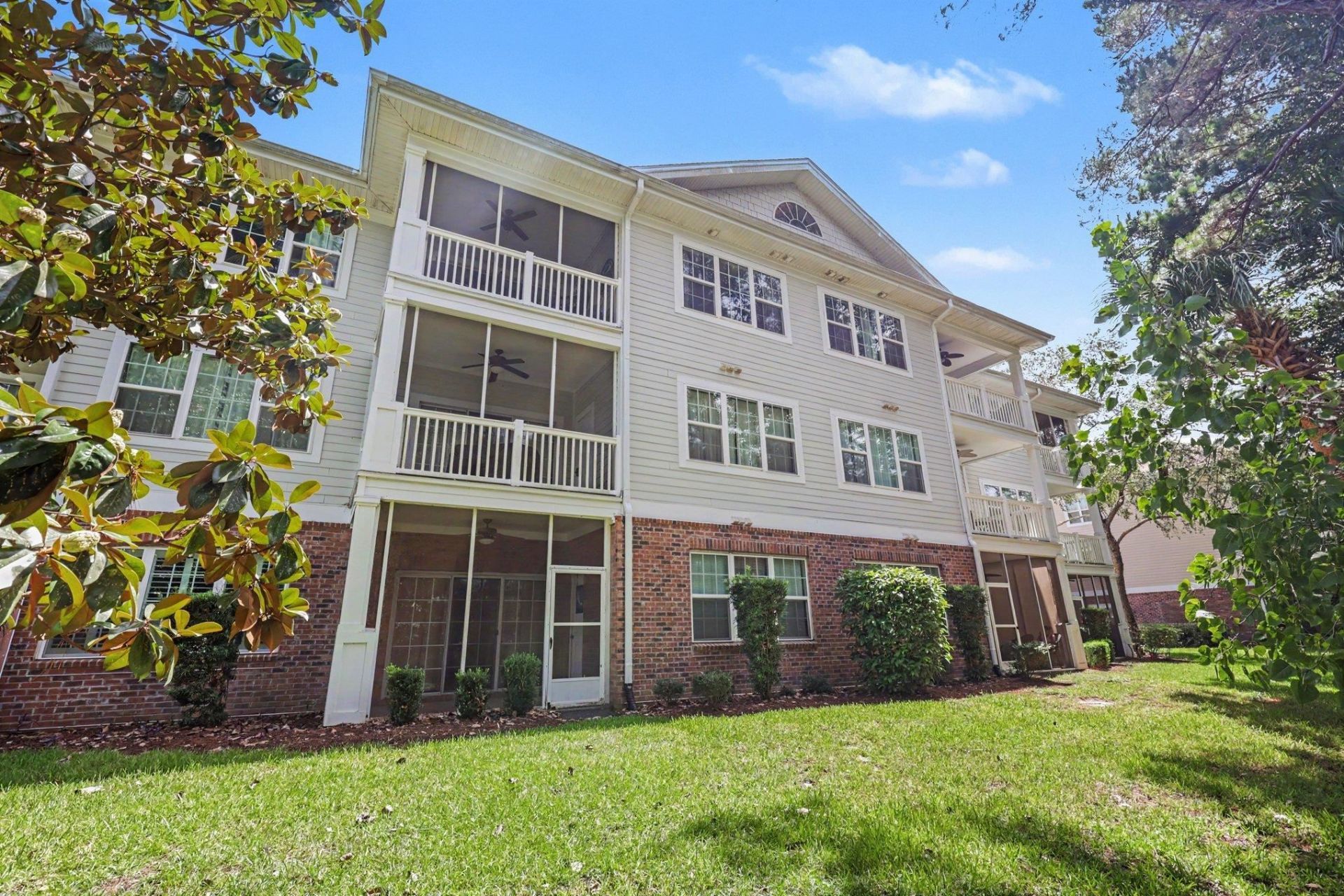 5750 Oyster Catcher Dr. Photo 25