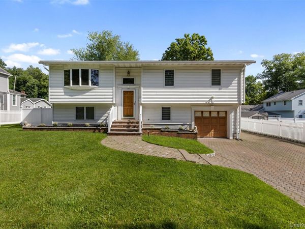 118 Old Tappan Road, Tappan, NY 10983