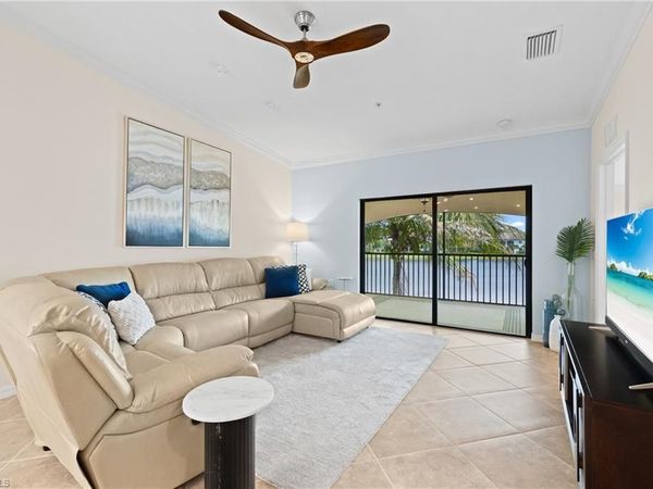 9529 Avellino WAY, Unit 2825, NAPLES, FL 34113