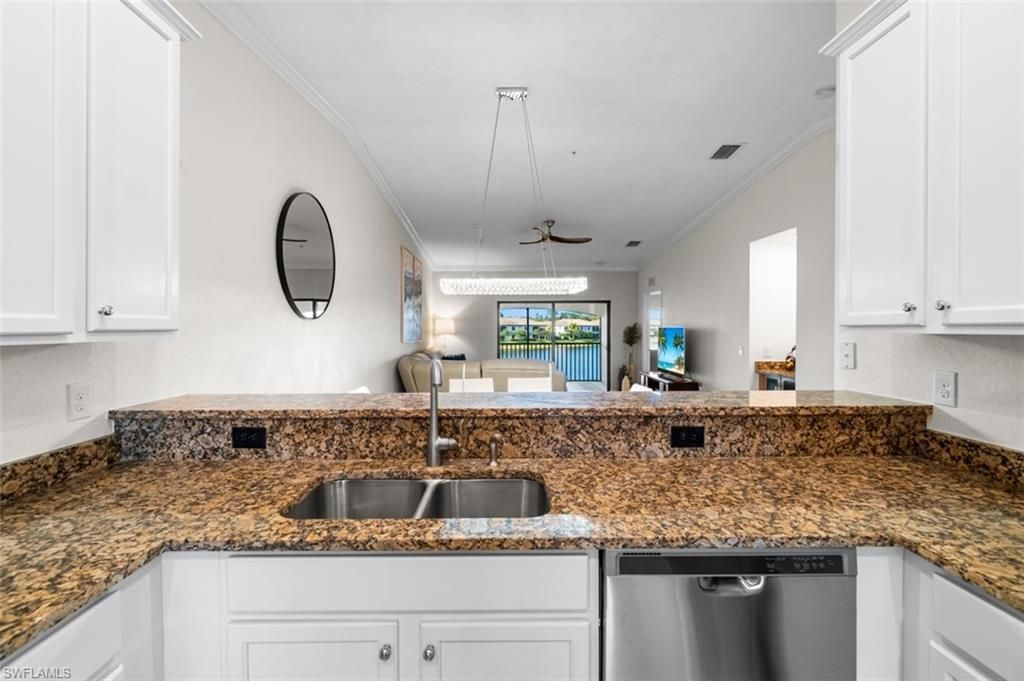 9529 Avellino Way, Unit 2825, Naples, FL 34113 Photo