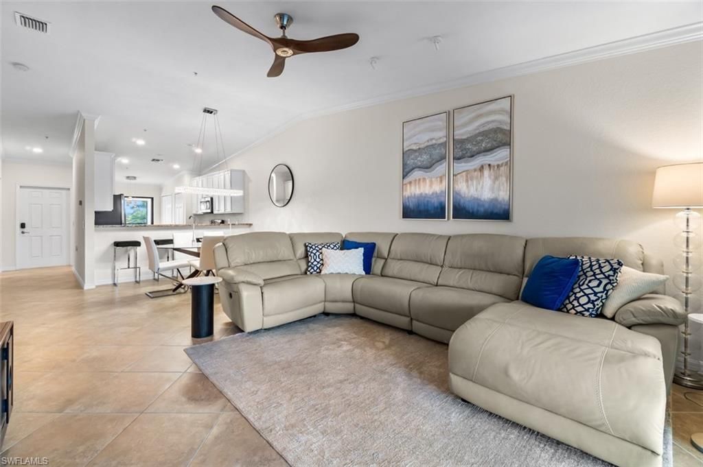 9529 Avellino Way, Unit 2825, Naples, FL 34113 Photo