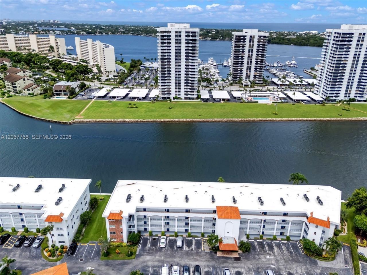 28 Yacht Club Dr , Unit 202, North Palm Beach, FL 33408 Photo