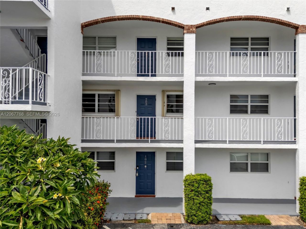 28 Yacht Club Dr , Unit 202, North Palm Beach, FL 33408 Photo