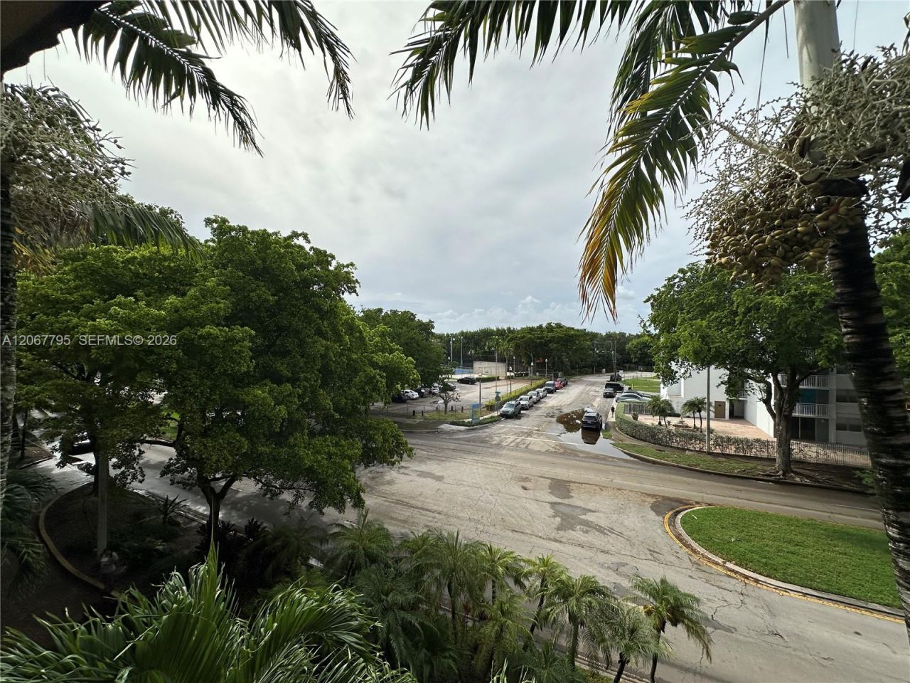 1800 Sans Souci Blvd, Unit 426, North Miami, FL 33181 Photo