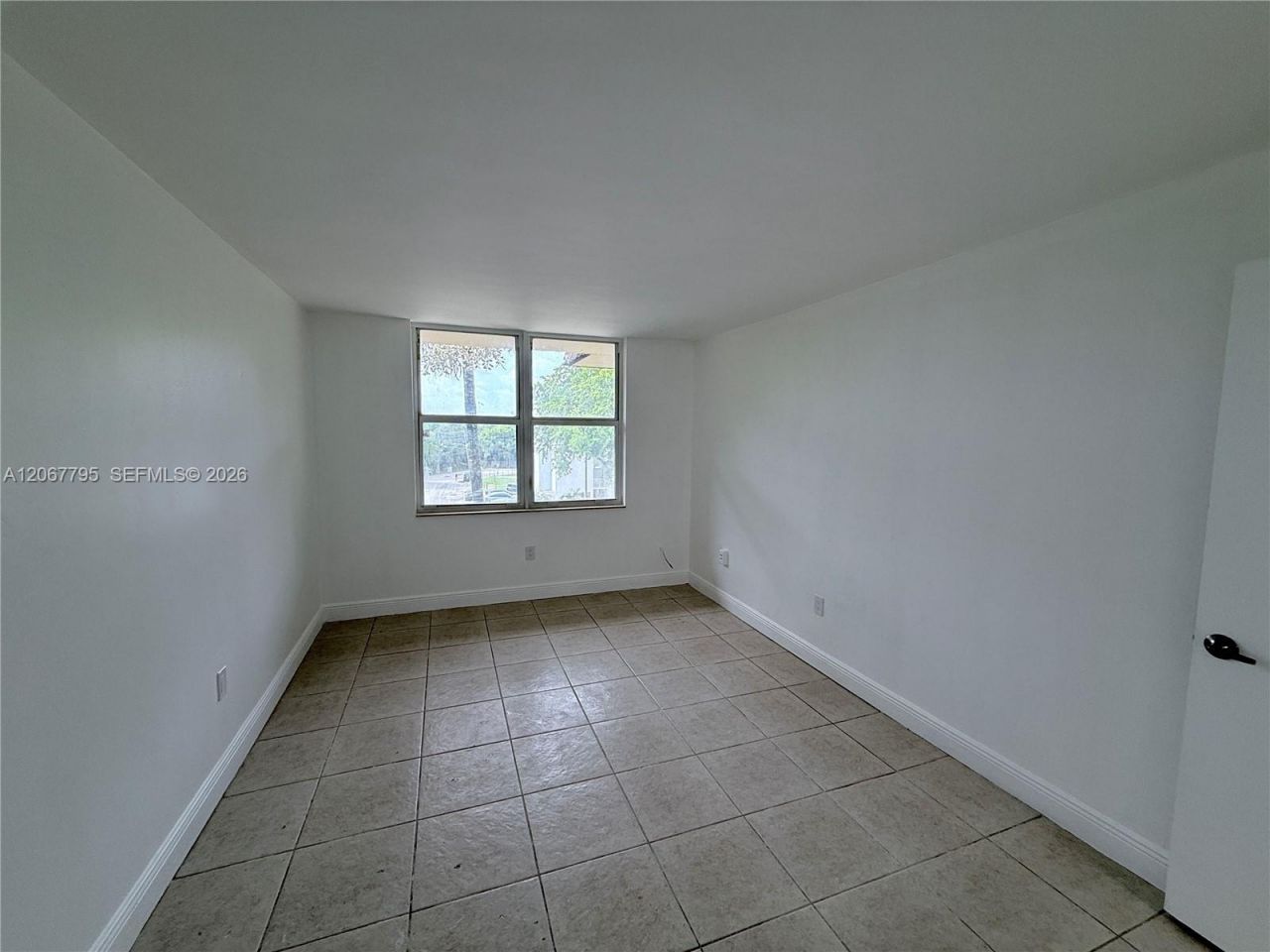 1800 Sans Souci Blvd, Unit 426, North Miami, FL 33181 Photo