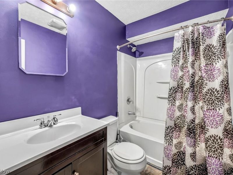2139 Suncrest Circle , Cuyahoga Falls, OH 44221 Photo 31