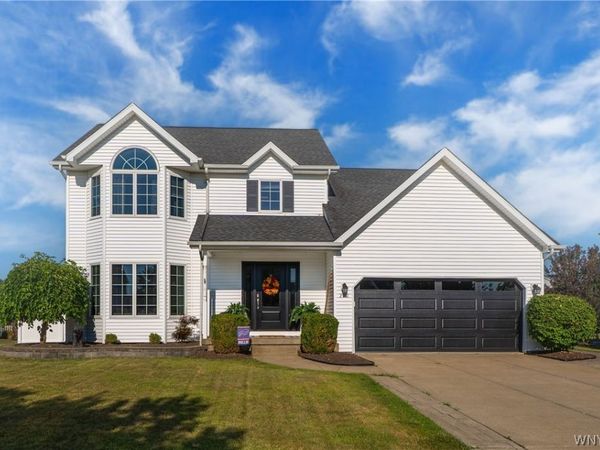 220 Nathans Trail, Lancaster, NY 14086