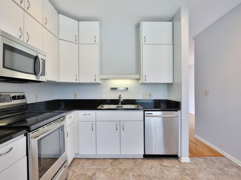 3011 Sunset Drive , Unit F, Columbus, OH 43202 Photo 12