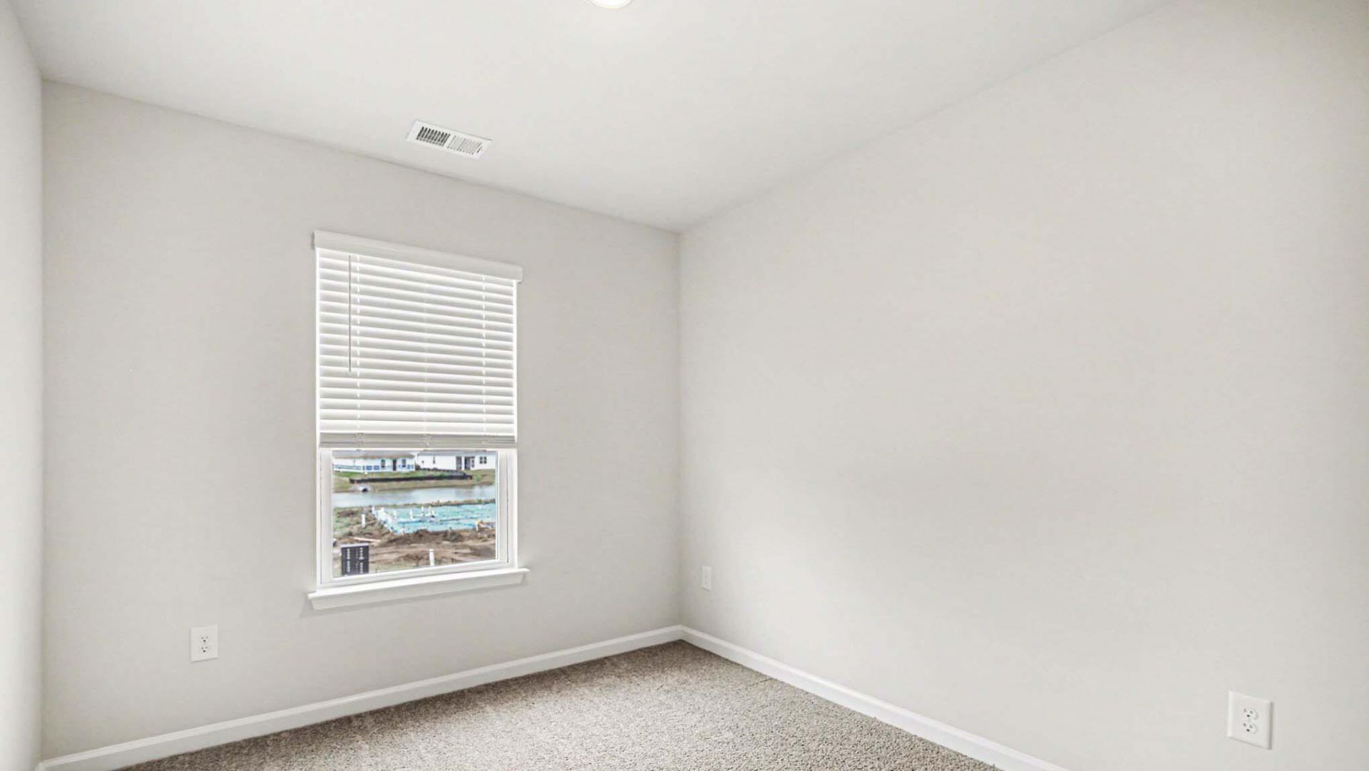124 Hale Road Photo 13