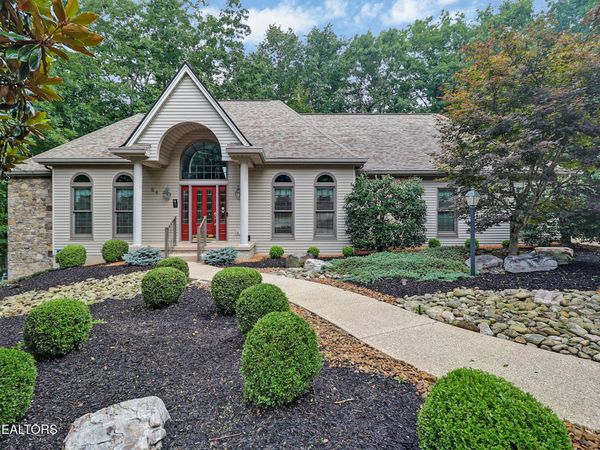 24 Rolling Green Court, Fairfield Glade, TN 38558