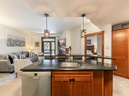 1850 Village South Road, Unit #308, Olympic Valley, CA 96146 Photo