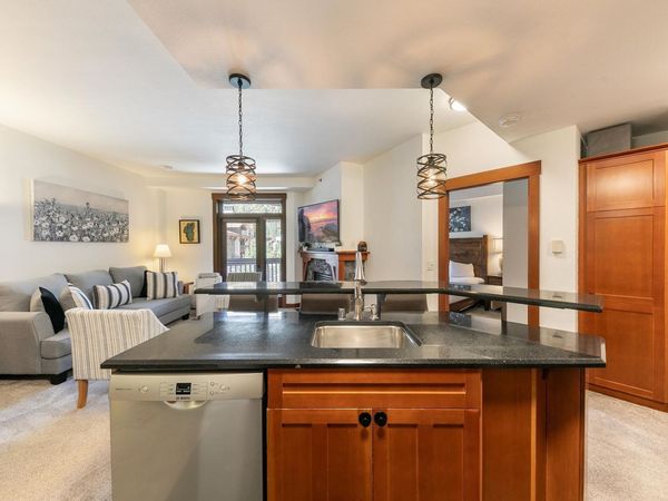 1850 Village South Road, Unit #308, Olympic Valley, CA 96146
