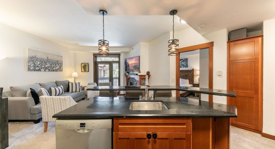 1850 Village South Road, Unit #308, Olympic Valley, CA 96146 Photo