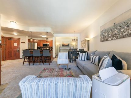 1850 Village South Road, Unit #308, Olympic Valley, CA 96146 Photo