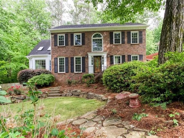 4817 Ridgewood Creek Drive , Acworth, GA 30102