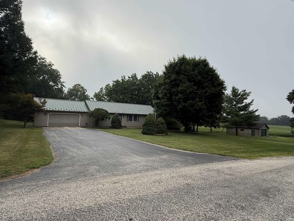 372 N 300 W, Columbia City, IN 46725