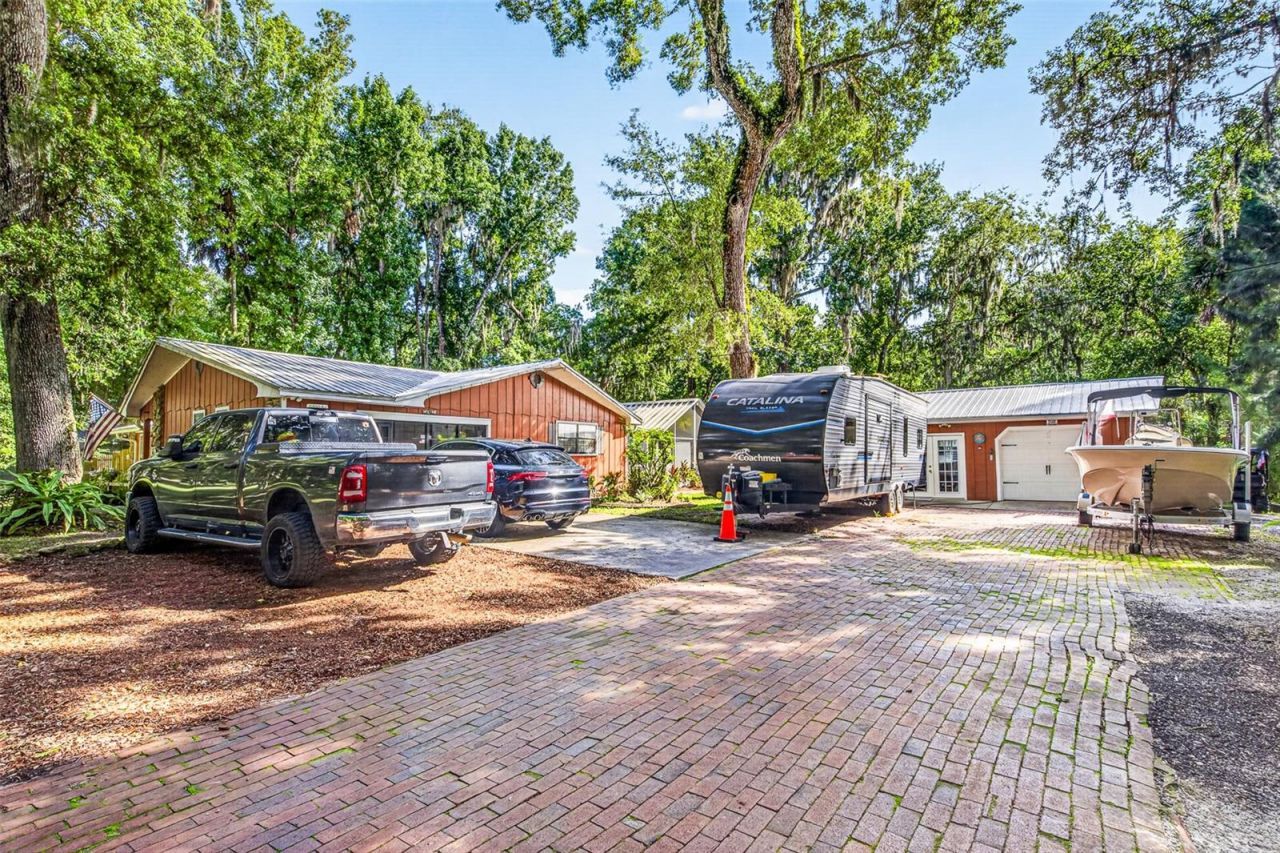 625 Wildwood Drive, New Smyrna Beach, FL 32168 Photo