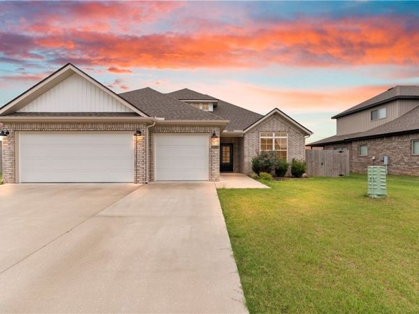 1161 Flat Rock Street , Centerton, AR 72713