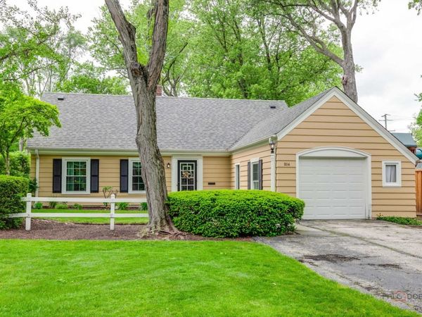 214 Washington Circle , Lake Forest, IL 60045