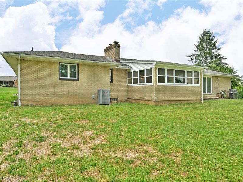 2387 Country Lane, Poland, OH 44514 Photo 37