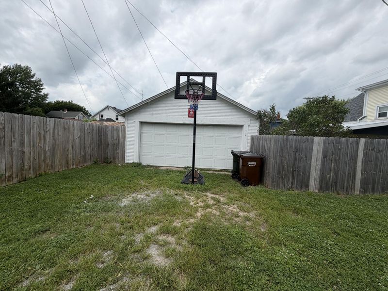 714 N College Street, Piqua, OH 45356 Photo 8