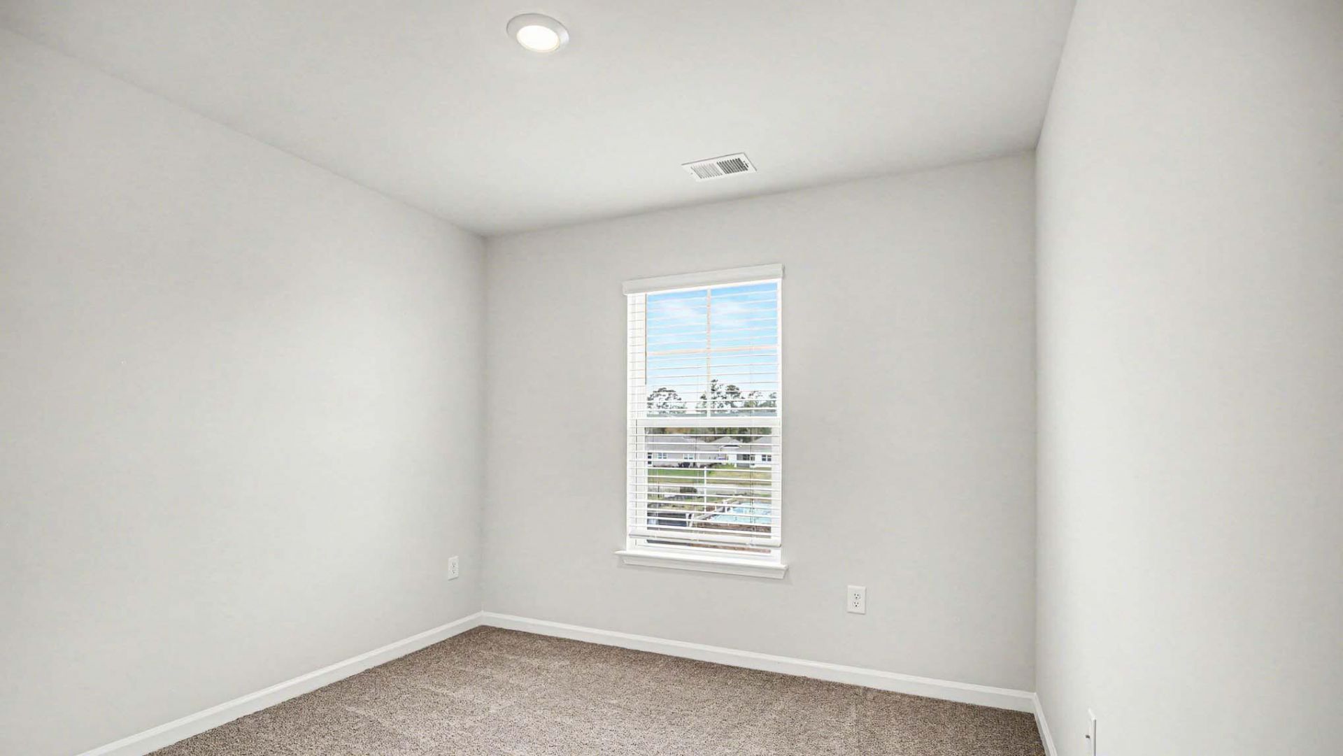 112 Hale Road Photo 10