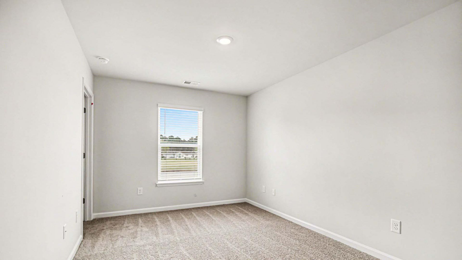 112 Hale Road Photo 6